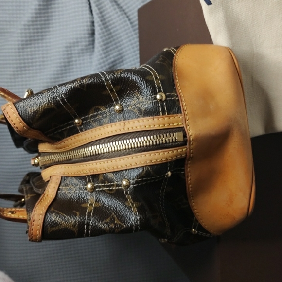 SOLD--Authentic Louis Vuitton monogram Rivette shoulder bag w/box and dust bag - Picture 4 of 16